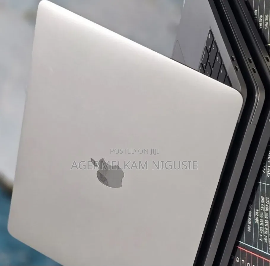 New Laptop Apple MacBook Air 2020 M1 16GB Intel Core i5 SSD 512GB