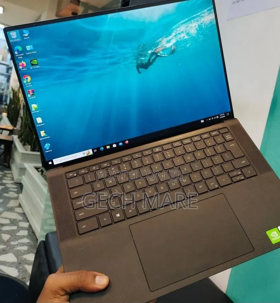 New Laptop Dell Precision 5540 16GB Intel Core i7 SSD 512GB