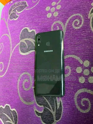 Samsung Galaxy A20 32 GB Black