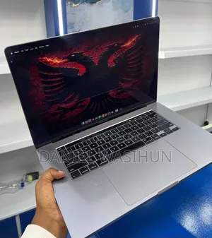 New Laptop Apple MacBook Pro 2019 32GB Intel Core i9 SSD 1T