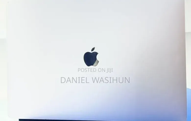 New Laptop Apple MacBook Pro 2019 32GB Intel Core i9 SSD 1T