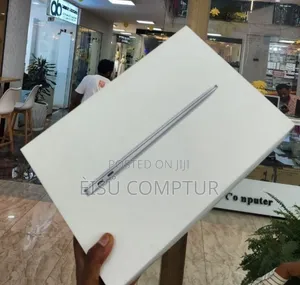 New Laptop Apple MacBook Air 2020 M1 8GB Apple M1 SSD 256GB