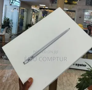 New Laptop Apple MacBook Air 2020 M1 8GB Apple M1 SSD 256GB