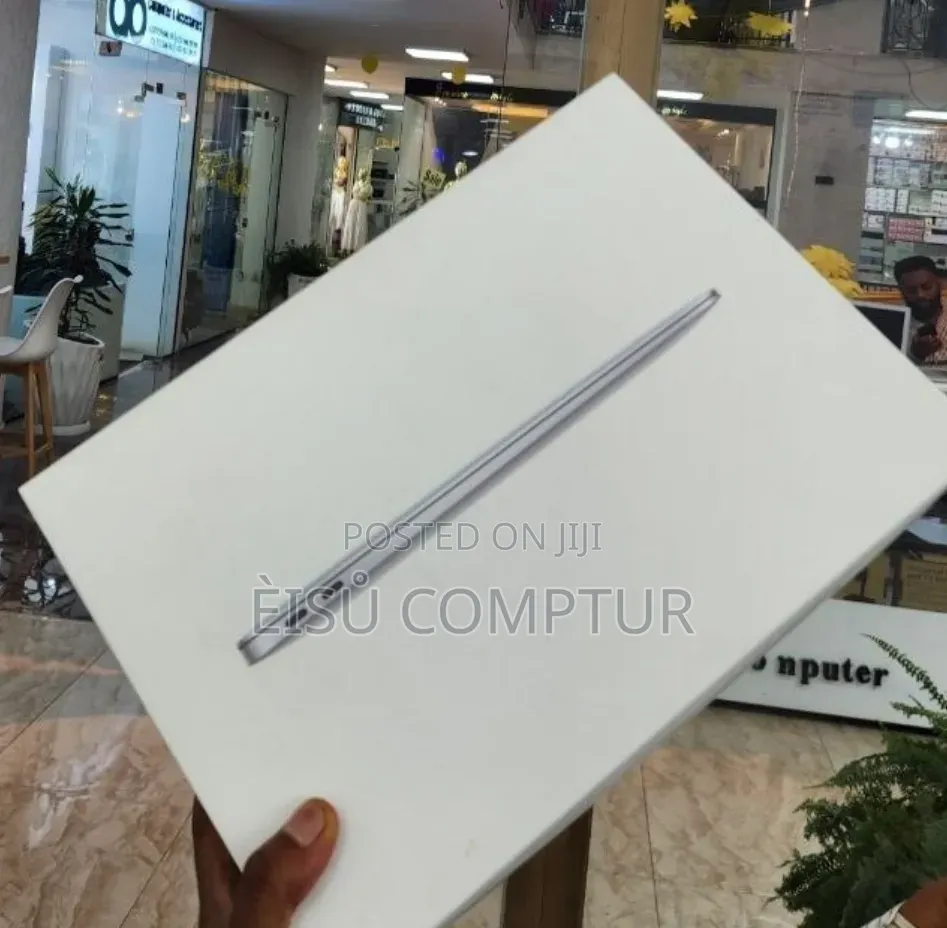 New Laptop Apple MacBook Air 2020 M1 8GB Apple M1 SSD 256GB