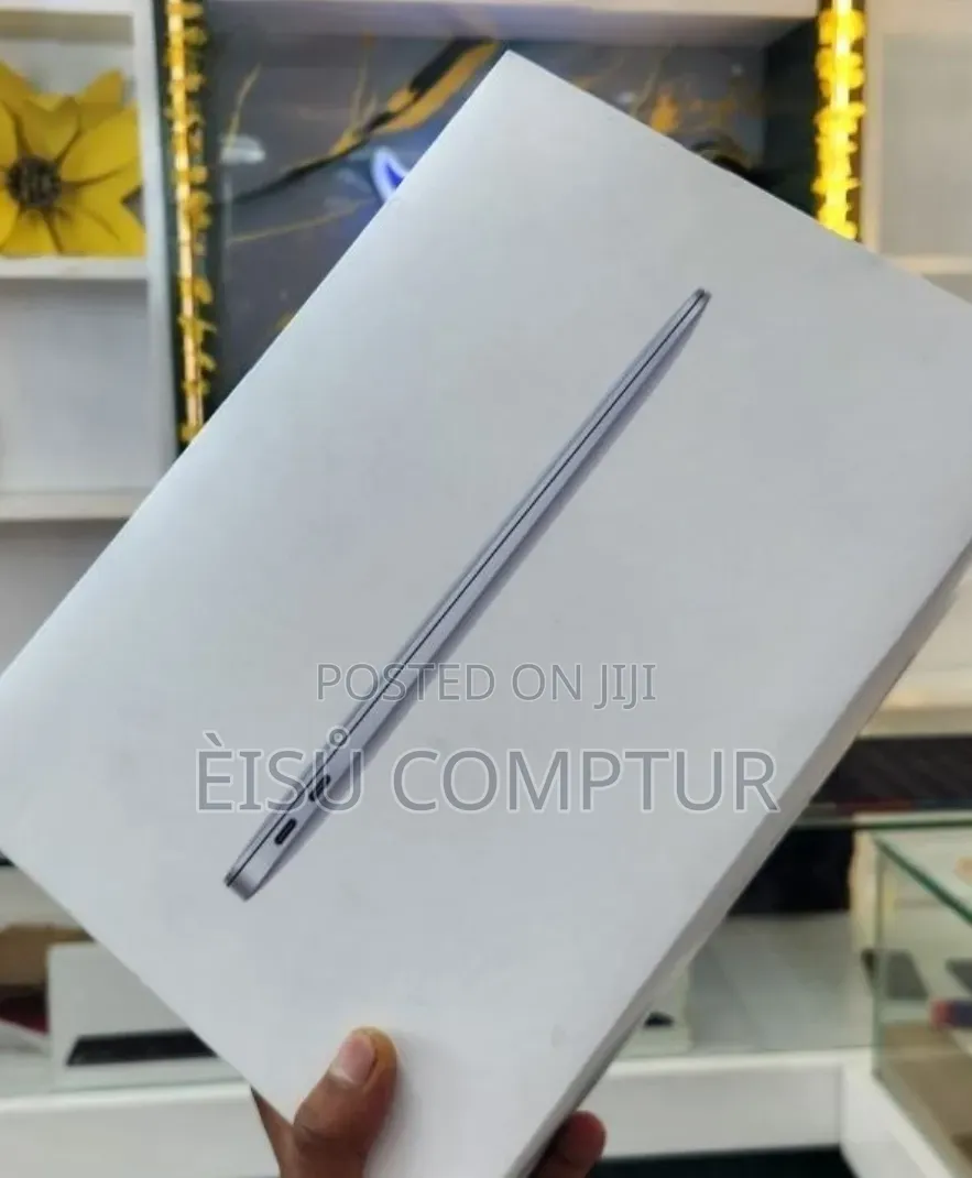 New Laptop Apple MacBook Air 2020 M1 8GB Apple M1 SSD 256GB