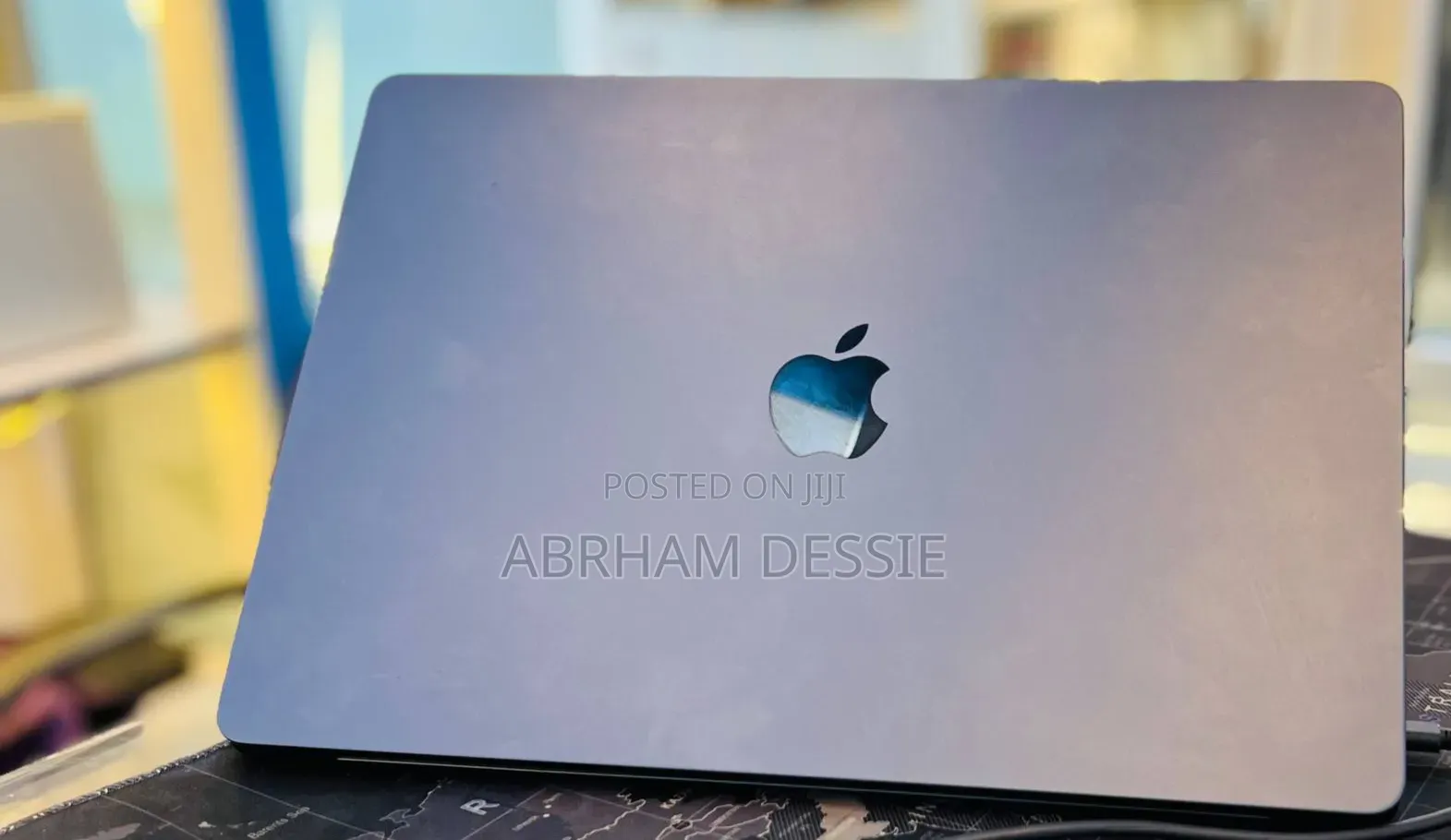 New Laptop Apple MacBook Air 2024 M3 8GB Apple M3 SSD 256GB