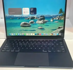 New Laptop Apple MacBook Air 2022 M2 8GB Intel Core i5 SSD 256GB