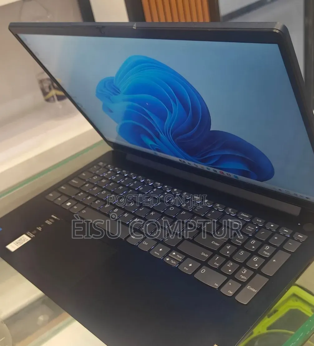 New Laptop Lenovo IdeaPad Z480 8GB Intel Core i5 SSD 256GB