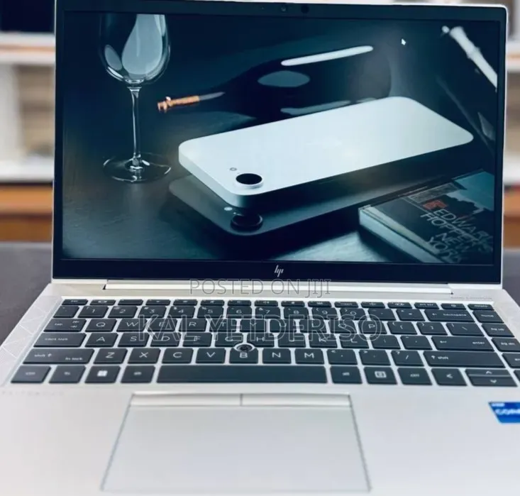 New Laptop HP EliteBook 840 G8 16GB Intel Core i7 SSD 512GB
