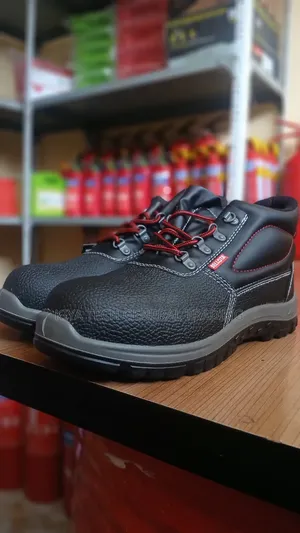 Safety Shoe ሴፍቲ ጫማ 👟 for Mechanics, Construction&industry Workers