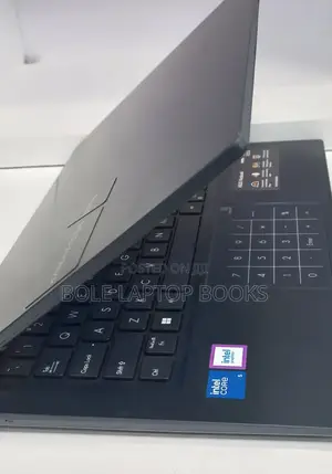 New Laptop Asus Vivobook 14 16GB Intel Core i5 SSD 512GB