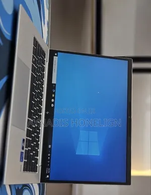 New Laptop HP EliteBook 840 G10 16GB Intel Core i7 SSD 1T