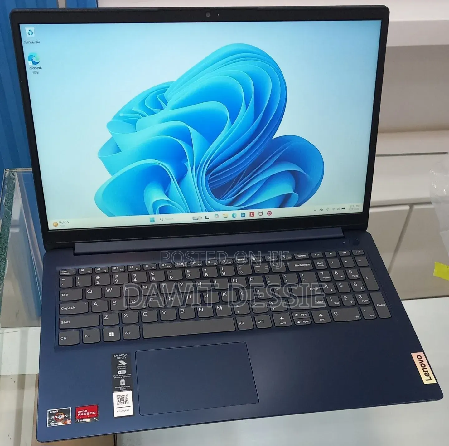 Laptop Lenovo 8GB AMD Ryzen 5 SSD 256GB