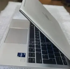 New Laptop HP EliteBook 640 G9 16GB Intel Core i5 SSD 1T