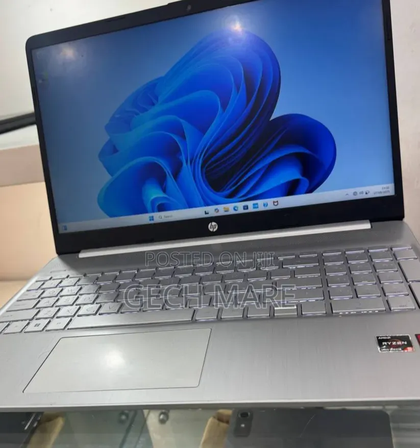 New Laptop HP Stream Notebook 8GB AMD Ryzen 5 SSD 512GB
