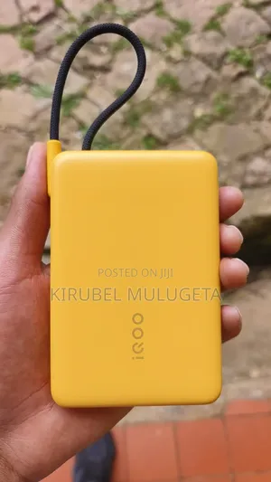Iqoo 10,000 Mah Power Bank Light Weight