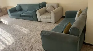 ዘመናዊ የሳሎን ሶፋ