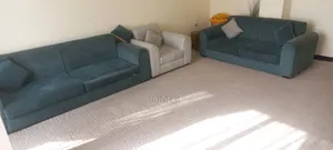 ዘመናዊ የሳሎን ሶፋ