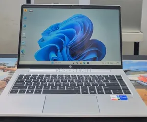New Laptop HP EliteBook 640 G10 16GB Intel Core i7 SSHD+SSD 1T