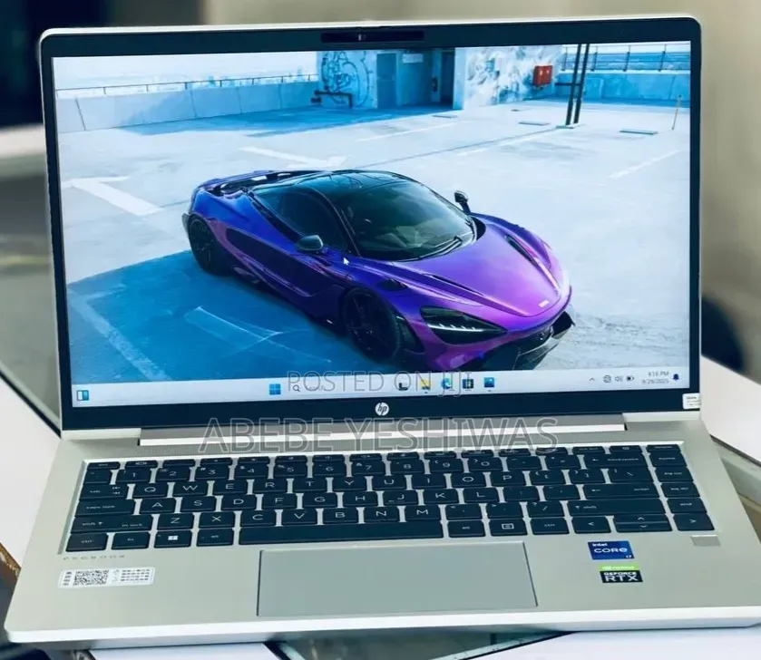New Laptop HP ProBook 11 X360 32GB Intel Core i7 SSD 1T