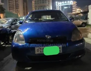 Toyota Vitz 2001 Blue