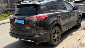 Toyota RAV4 2017 Gray