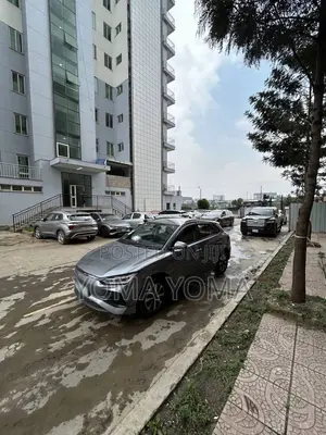 BYD E2 43 kWh 94 hp FWD 2025 Gray