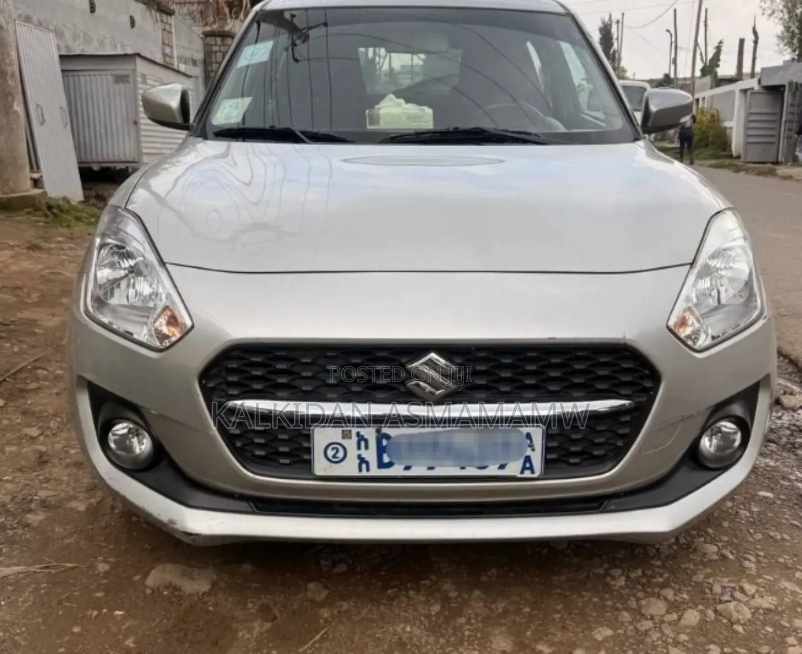 Suzuki Swift 2021 Silver