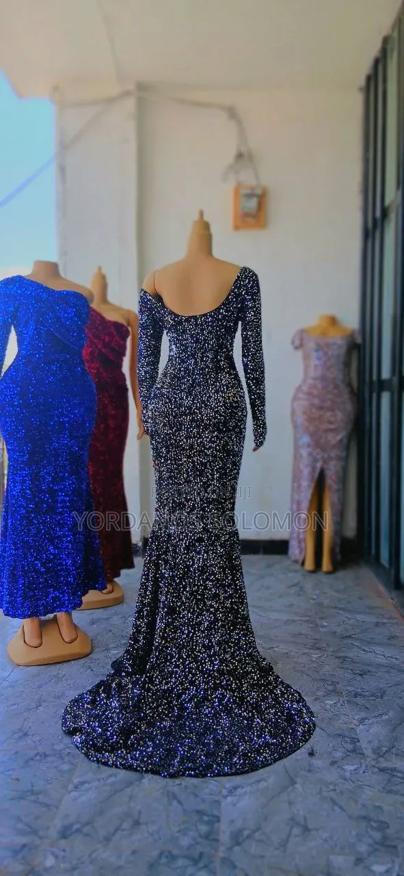 Full Rental Clothes for Sell
