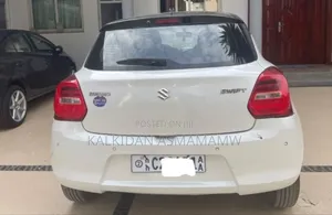 Suzuki Swift 2022 White