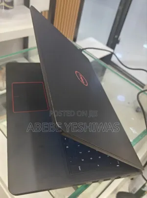 New Laptop Dell Inspiron 15 8GB Intel Core i7 SSD 256GB