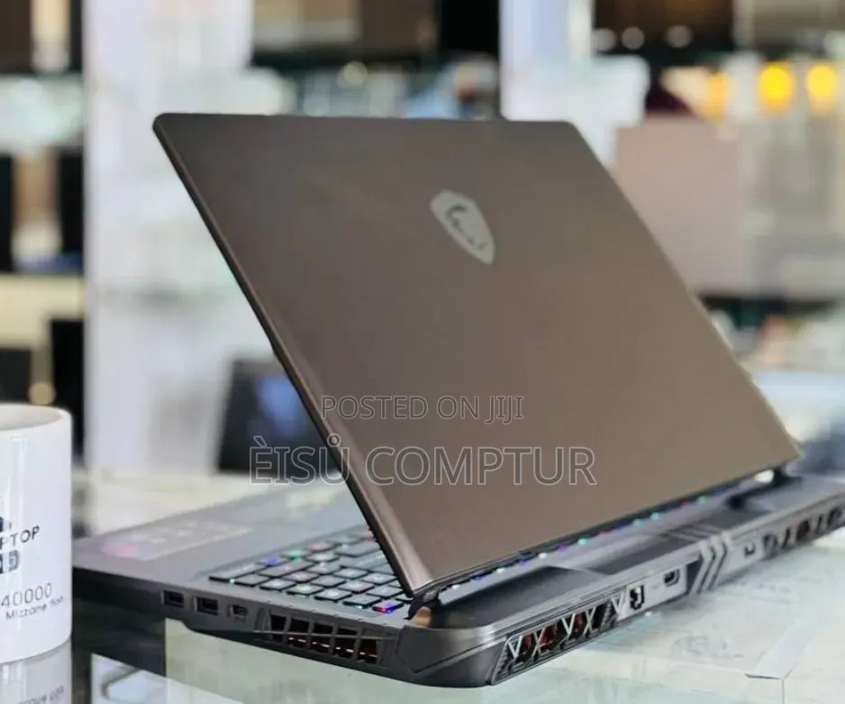 New Laptop MSI Vector GP68 HX 13V 32GB Intel Core i9 SSD 1T