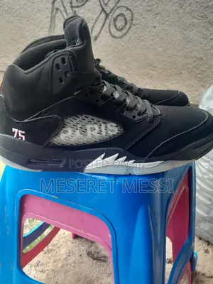 mAne Shose