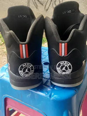 mAne Shose