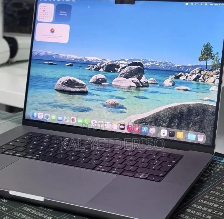 New Laptop Apple MacBook Pro 2021 M1 32GB Apple M1 SSD 512GB