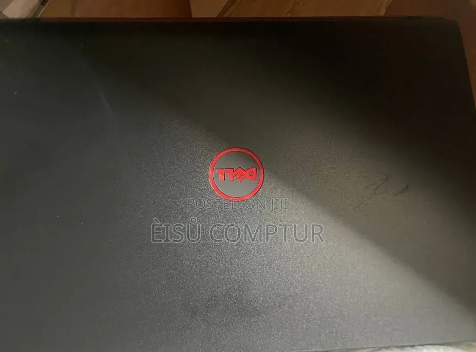 New Laptop Dell Inspiron 15 8GB Intel Core i7 SSD 256GB