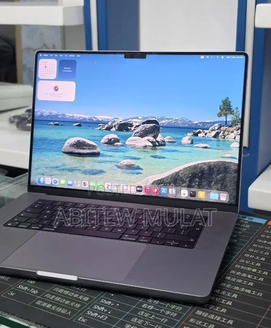 New Laptop Apple MacBook Pro 2021 M1 32GB Apple M1 Pro SSD 512GB