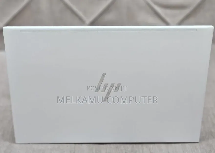 New Laptop HP Elitebook 830 G11 16GB Intel Core i5 SSD 512GB
