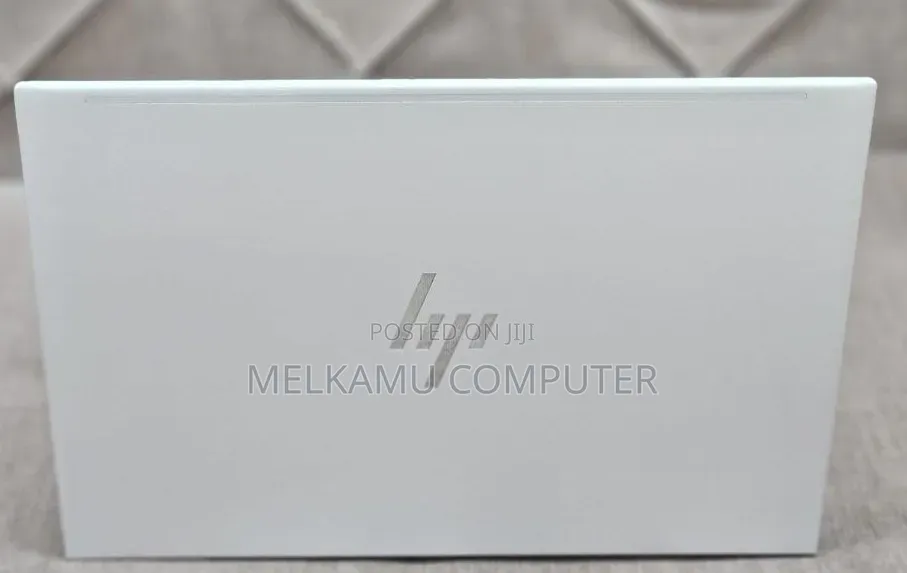 New Laptop HP Elitebook 830 G11 16GB Intel Core i5 SSD 512GB