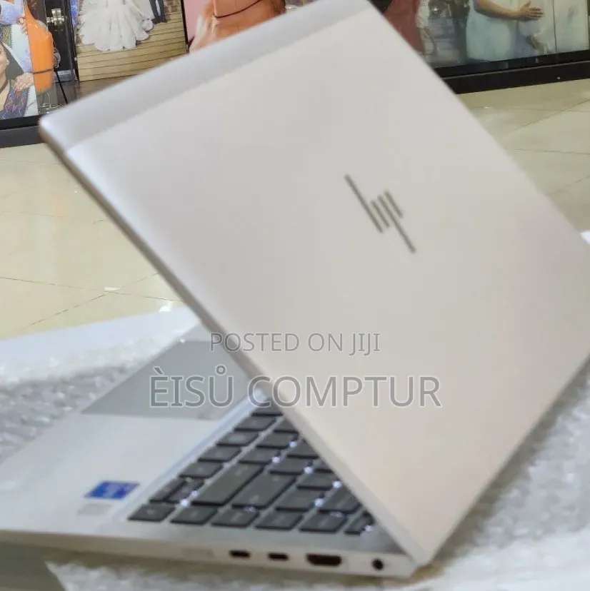 New Laptop HP EliteBook 840 G8 16GB Intel Core i7 SSD 512GB
