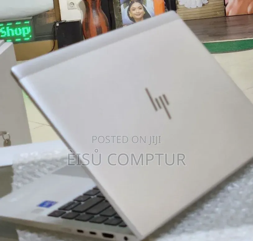 New Laptop HP EliteBook 840 G8 16GB Intel Core i7 SSD 512GB