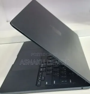 New Laptop Apple MacBook Air 2022 M2 8GB Intel Core M2 SSD 256GB