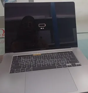 New Laptop Apple MacBook Pro 2019 32GB Intel Core i9 SSD 1T