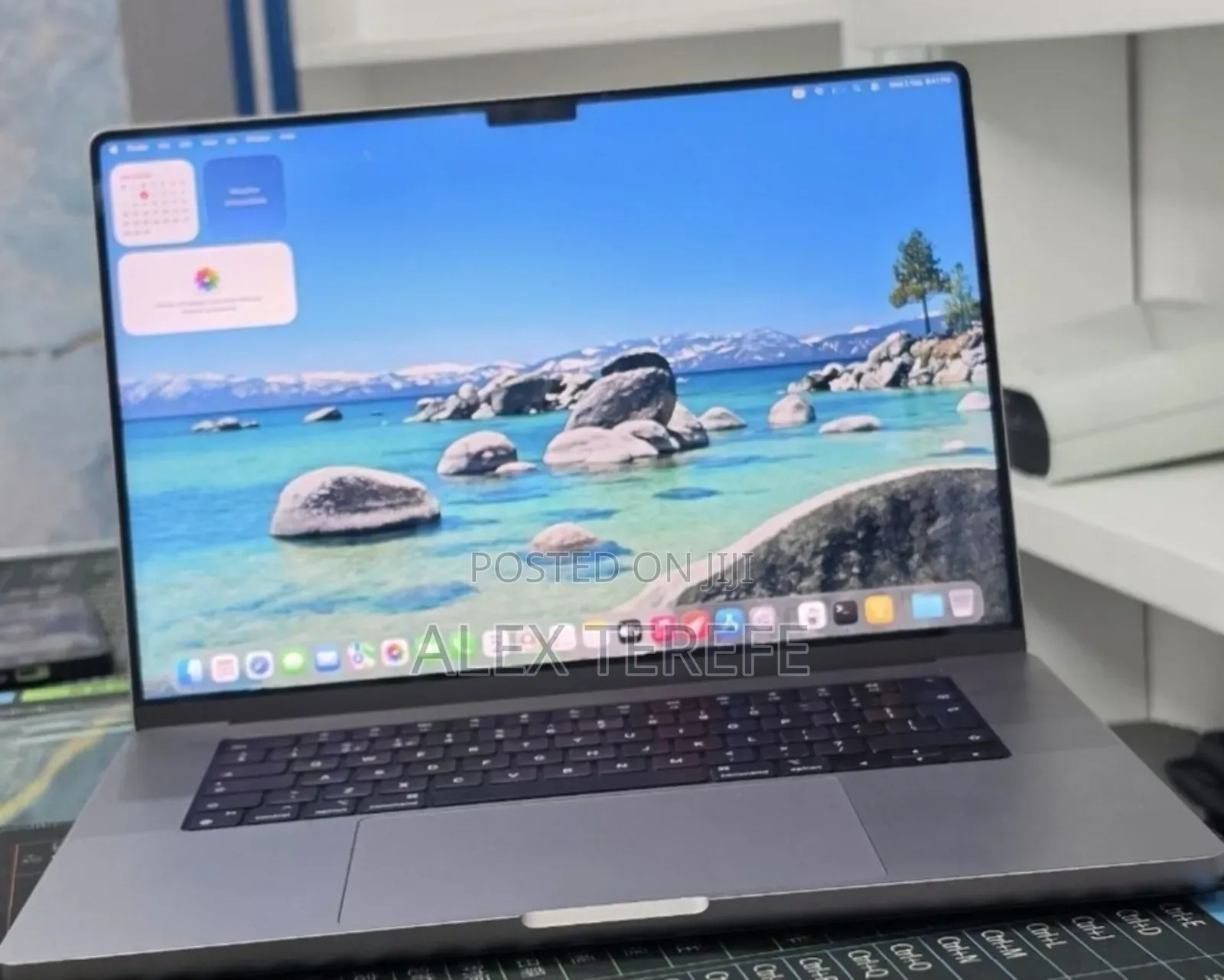 New Laptop Apple MacBook Pro 2021 M1 32GB Apple M1 Pro SSD 512GB