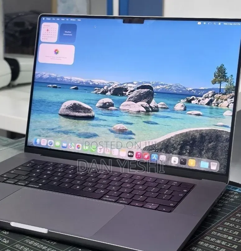 New Laptop Apple MacBook Pro 32GB Apple M1 Pro SSD 512GB