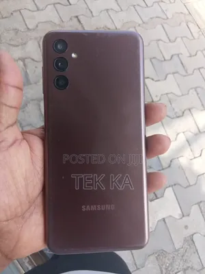 Samsung Galaxy M13 128 GB Purple