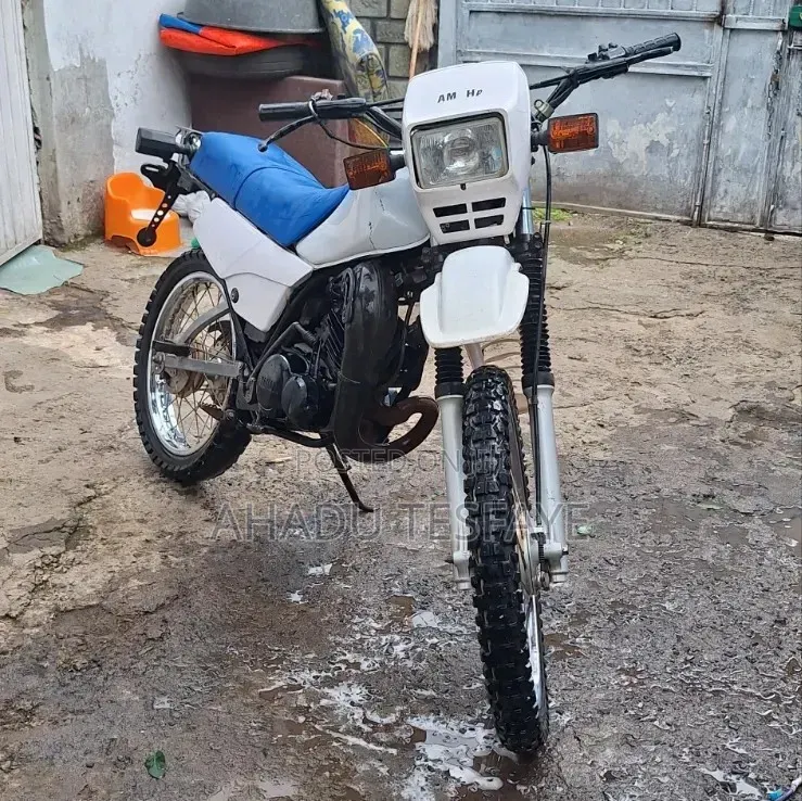 Yamaha DT175 2017 White