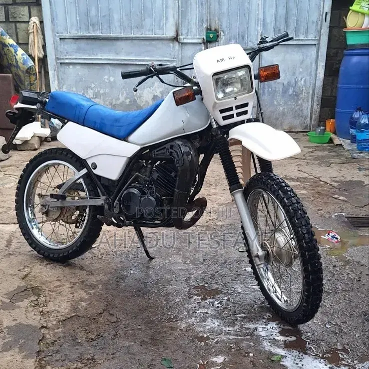 Yamaha DT175 2017 White