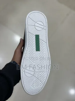 Black Tumbled Leather Lacoste Casual Sneakers
