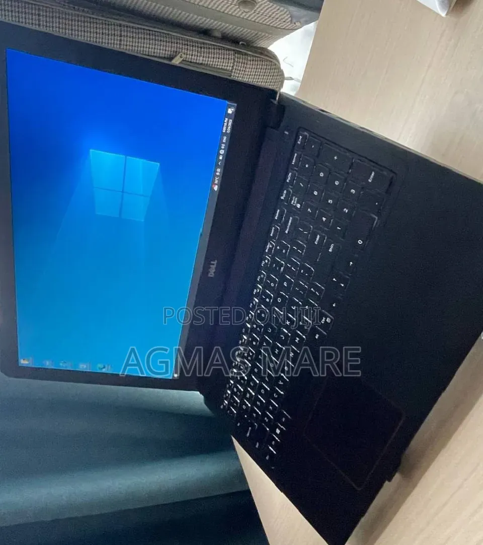 New Laptop Dell Inspiron 15 8GB Intel Core i7 HDD+SSD 500GB